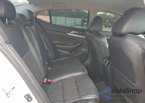 2016 Nissan Maxima 3.5S z USA, uszkodzony, nr VIN 1N4AA6AP5GC384940